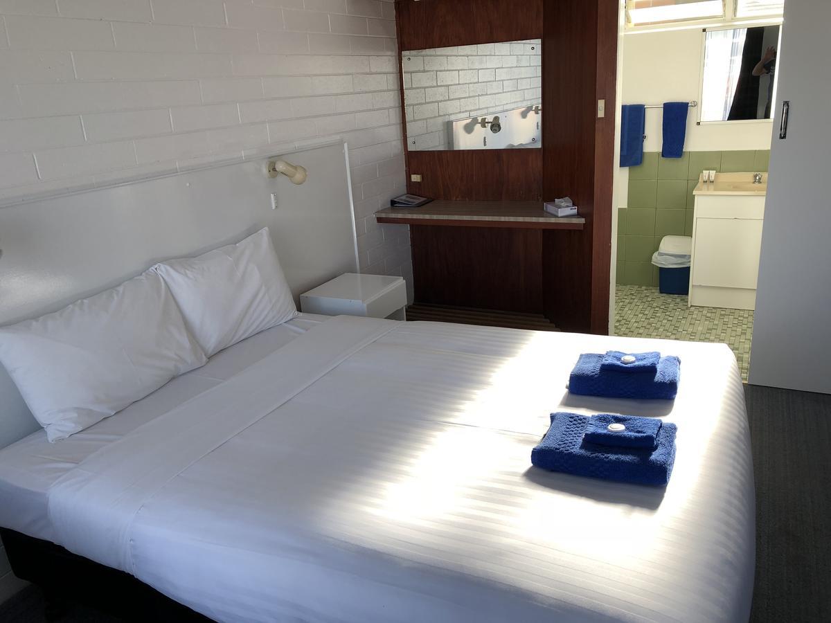 Ship Inn Motel Yarram Bagian luar foto