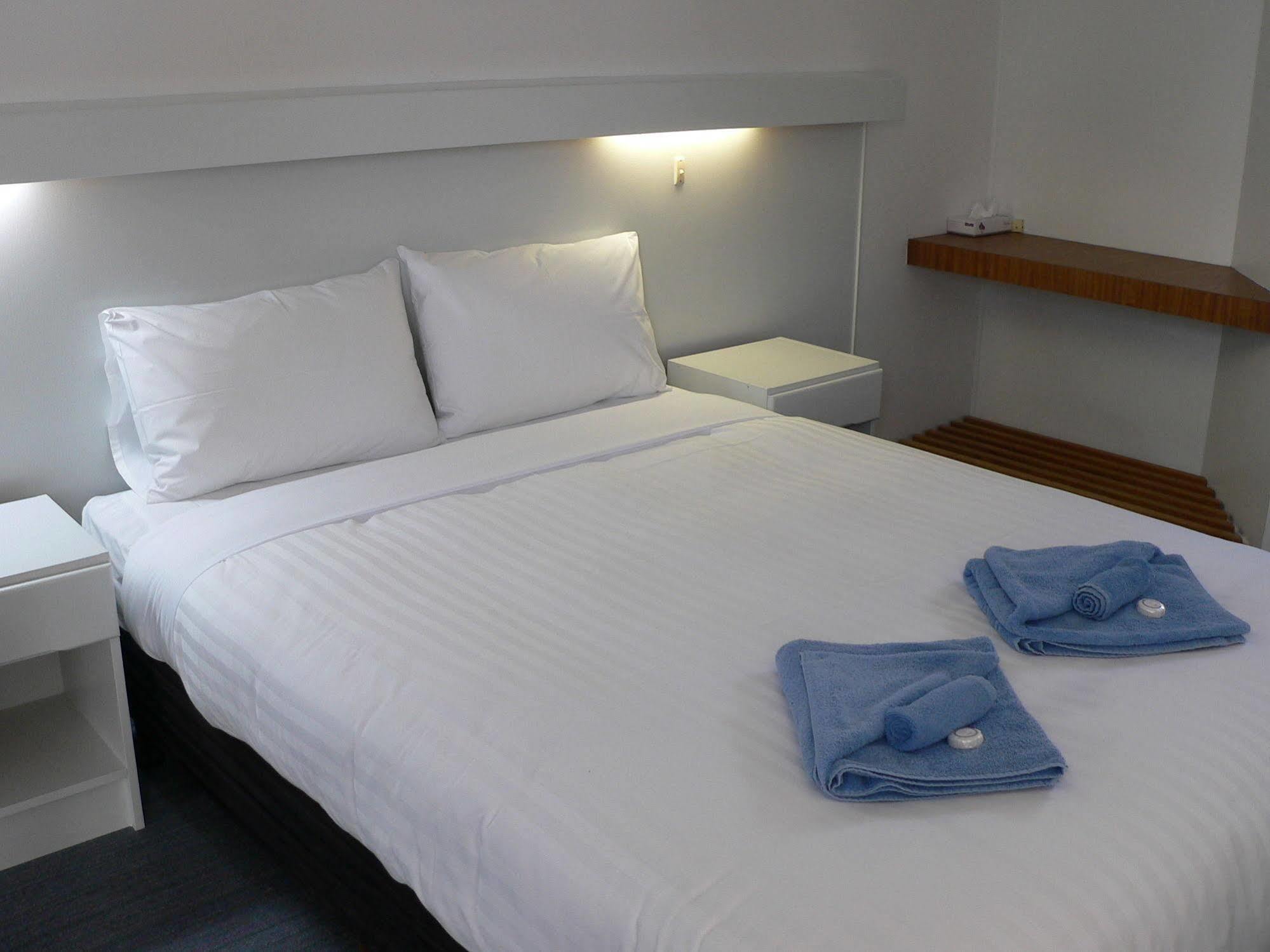 Ship Inn Motel Yarram Bagian luar foto