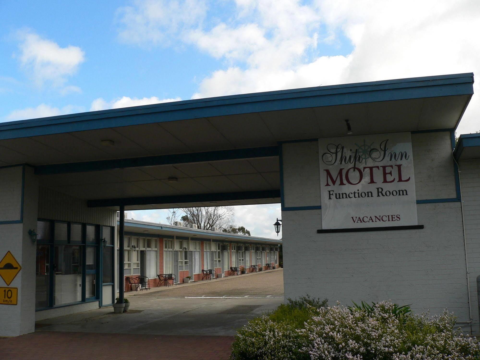 Ship Inn Motel Yarram Bagian luar foto