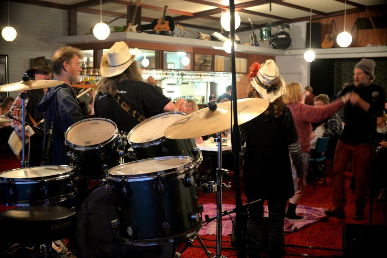 Ship Inn Motel Yarram Bagian luar foto